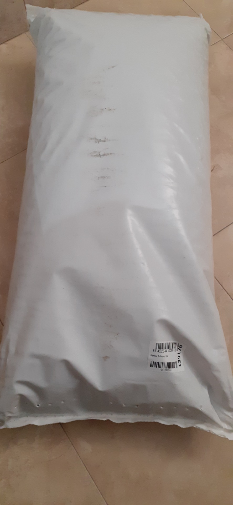 Akadama hard quality Ibaraki 2/5 mm (3 sacchi da c.ca 10 kg - 14 lt), per bonsai